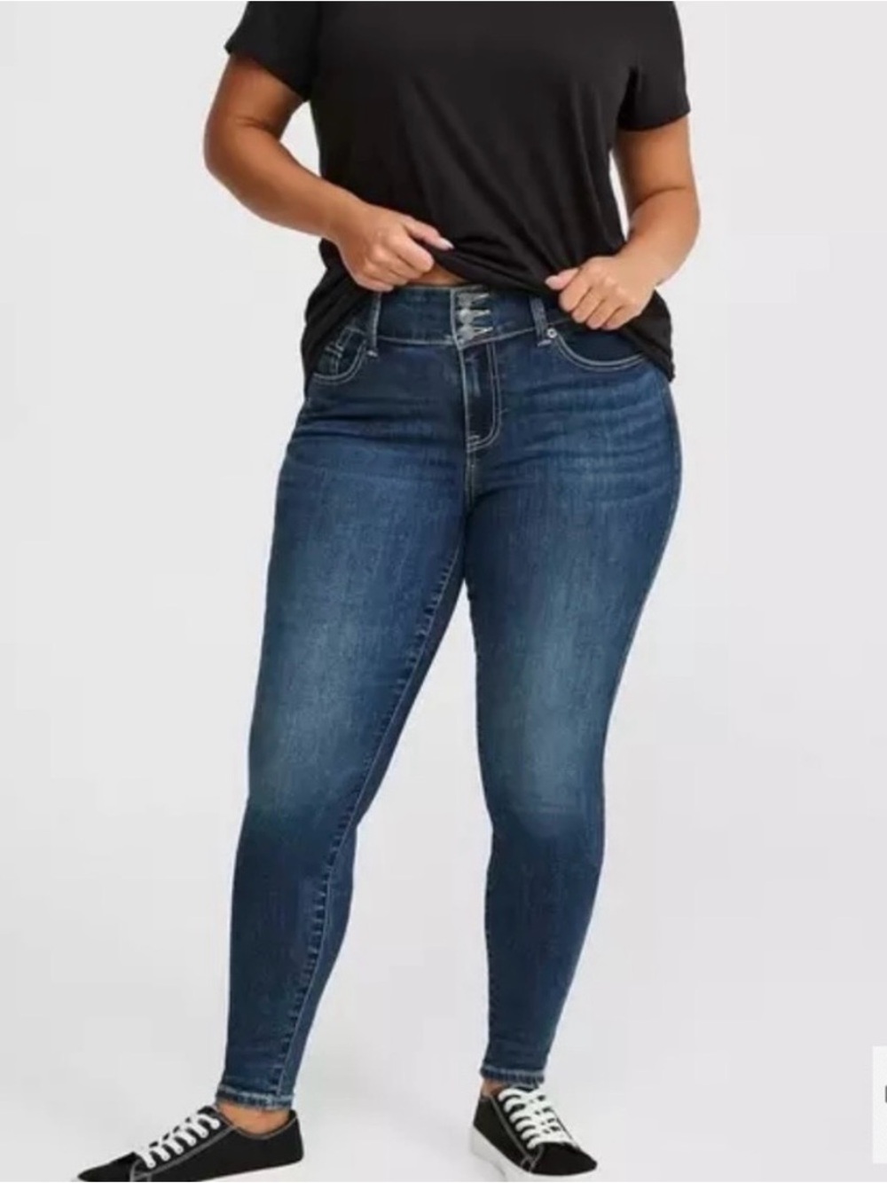 TORRID Super Soft Jegging Skinny High-Rise
Jean 
Size 16
Medium Wash
